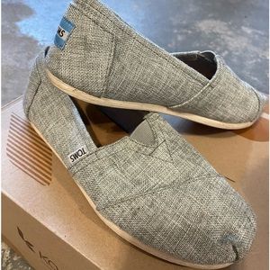 Toms shoes